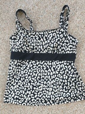 Lands' End  Underwire Square Neck Banded Tankini Swim Top 12